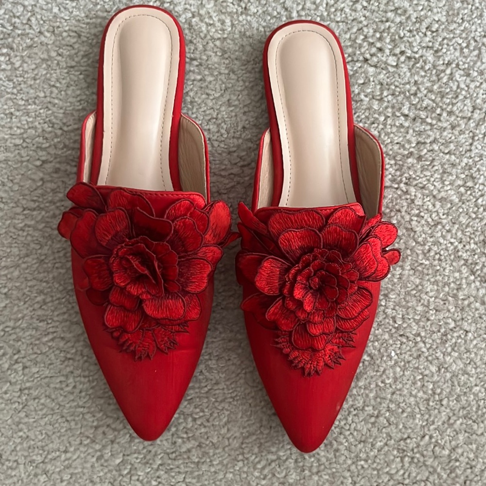 Cutest red shoes ever! Size 9